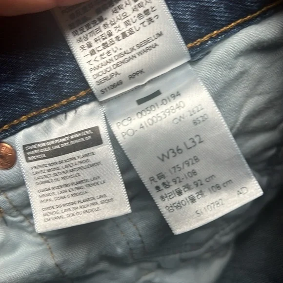 Levi’s 501 Original Fit Button Fly Jeans Men’s 36x32 Medium Wash Straight Leg